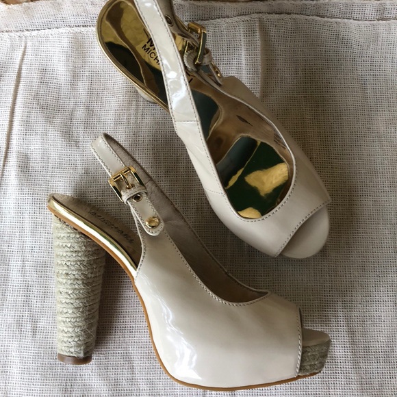 Michael Michael Kore Heels nude Size 6 1/2 M - Picture 1 of 8